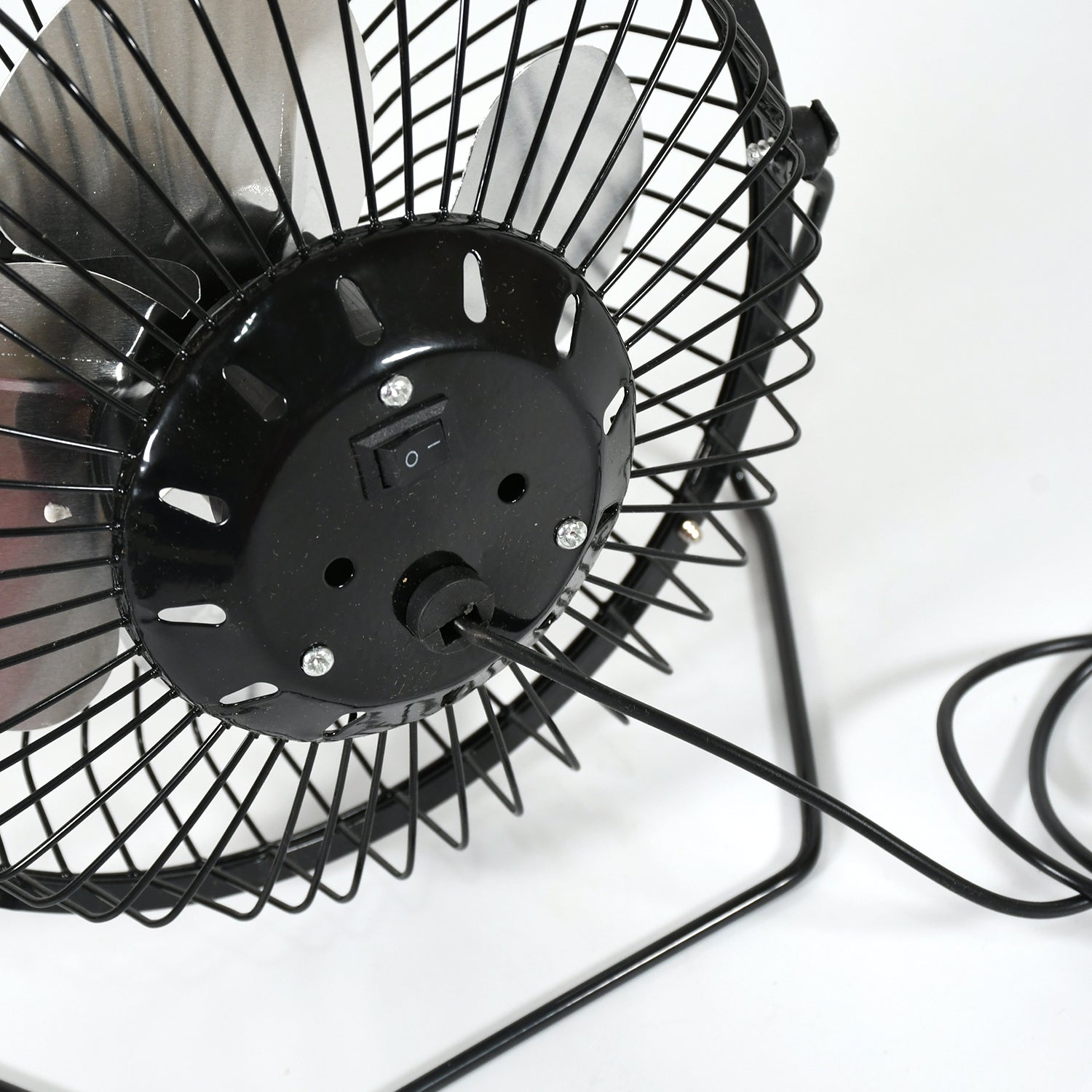 USB Table Desk Personal Metal Electronic Fan, Compatible with Computers, Laptops, Student Dormitory, Suitable For Office, School Use (1 Pc) USB Table Desk Personal Metal Electronic Fan, Compatible with Computers, Laptops, Student Dormitory, Suitable For Office, School Use (1 Pc)
